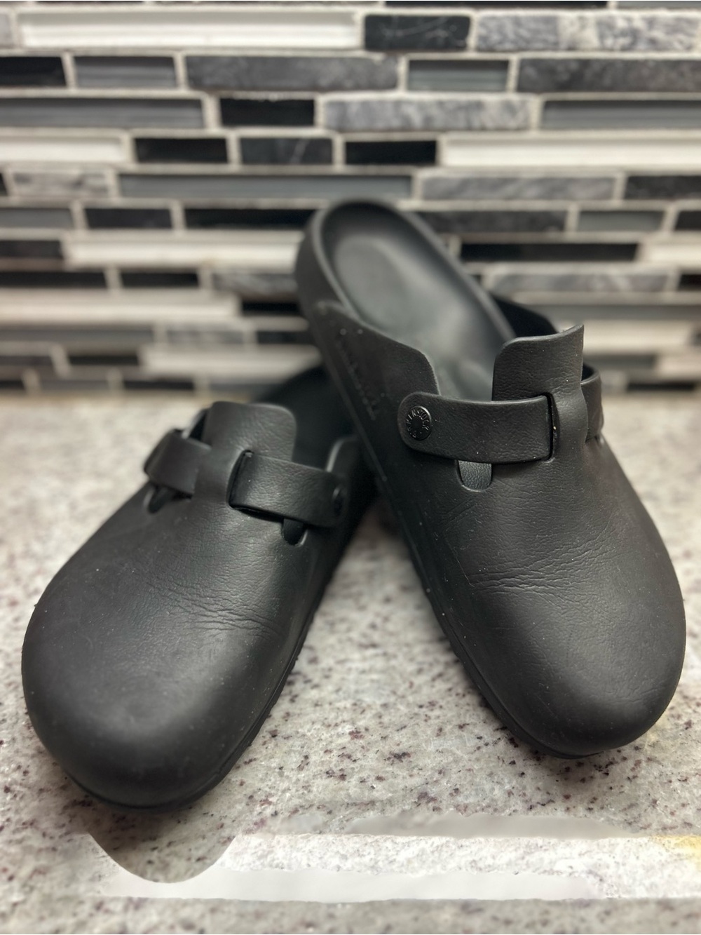 Birkenstock Boston EVA Black Slip-On Clogs women’s size 8(39)